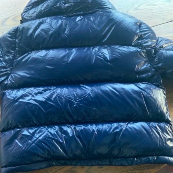 ARITZIA SUPER PUFF super shorty admiral 700 down fill/ M/NWT/sold out - Picture 4 of 4